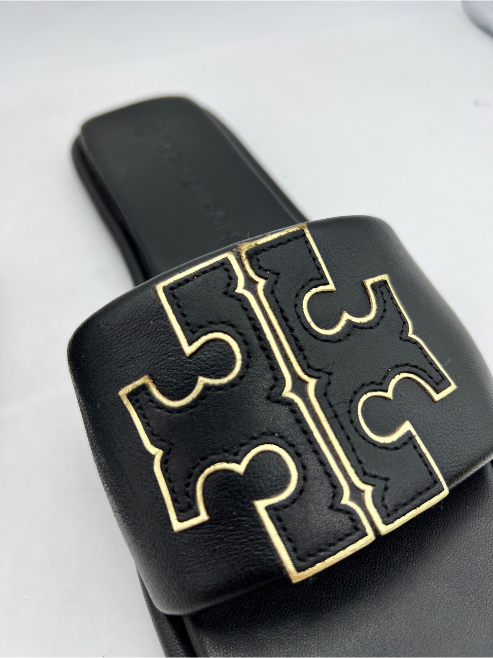 Tory Burch Double T Sport Slide Black Gold Leather Sandals Size 11 - Picture 7 of 15